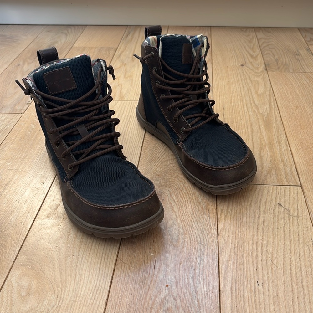 Lems boulder boot.